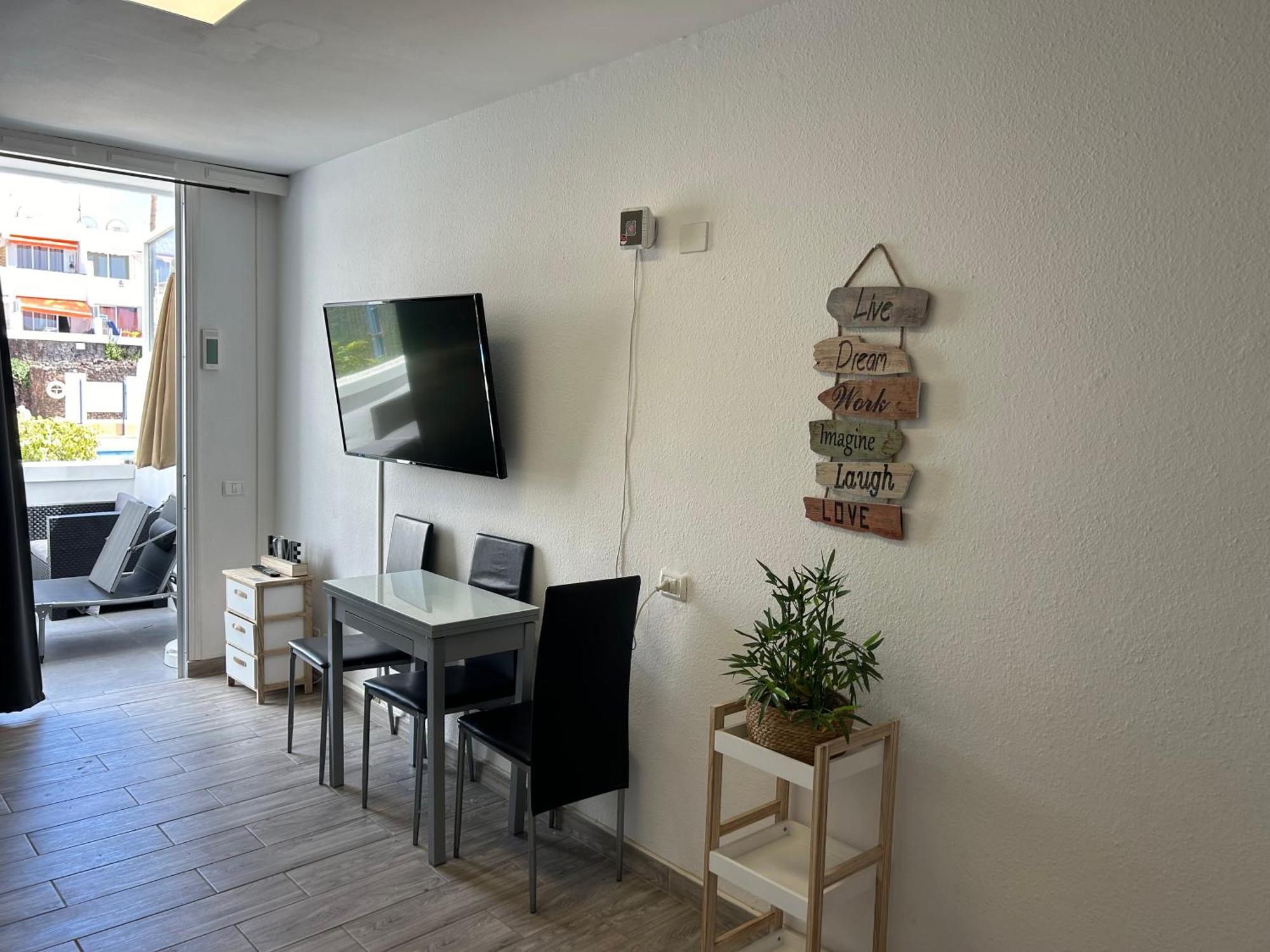 Sunny Apt With Terrace Coastal Area South Arona Arona  Exterior photo